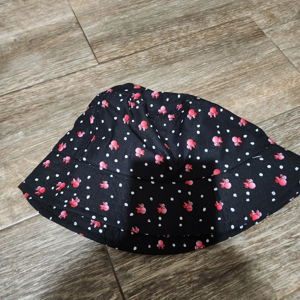 Kids Black Bucket Hat with Pink Minnie Mouse Print Like New